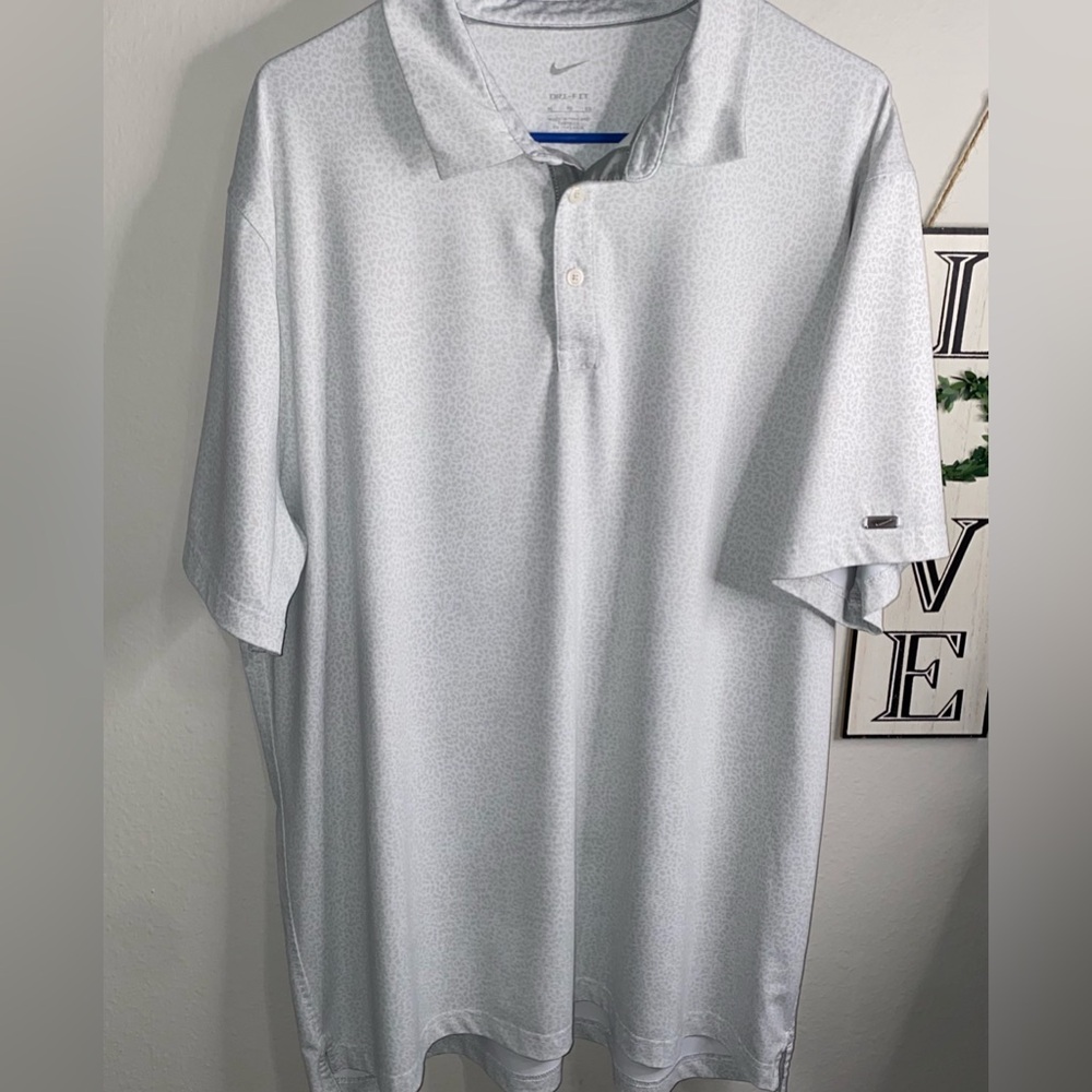 MENS NIKE DRI-FIT COLLARED SHORT SLEEVE SHIRT
